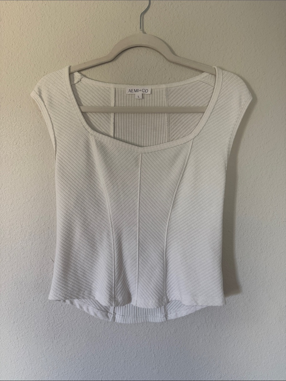 AEMI + CO Cream Ribbed Scoop Tank